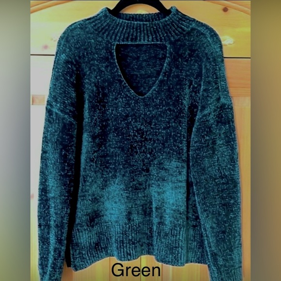 🌟HP🌟Charming Charlie Keyhole Sweater - Picture 2 of 6